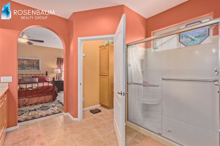 Building Photo - 15310 S Kline Pl