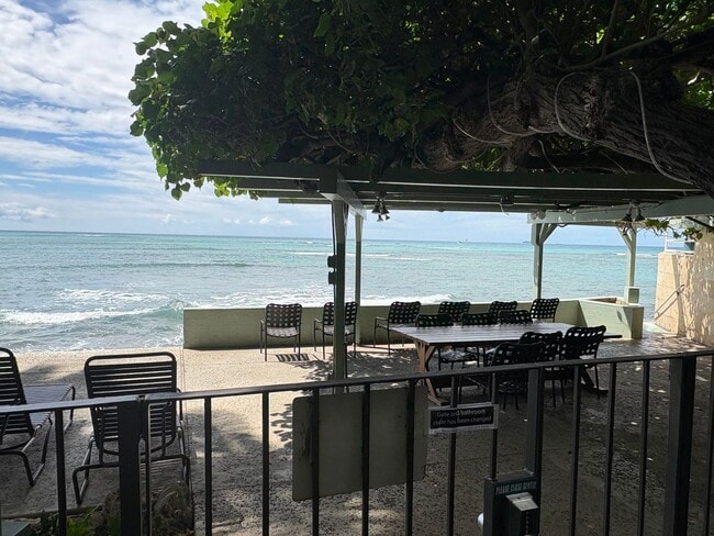 Building Photo - Tropic Seas #708- Elegant Gold Coast livin...