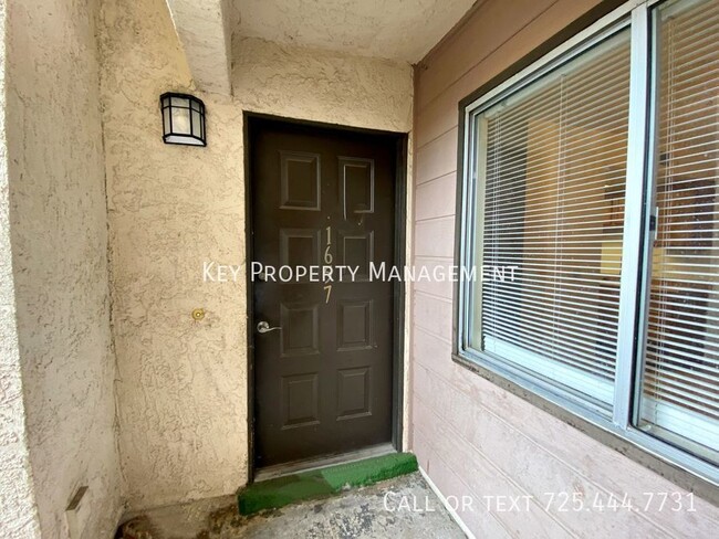 Building Photo - 2 BEDROOM HENDERSON CONDO!