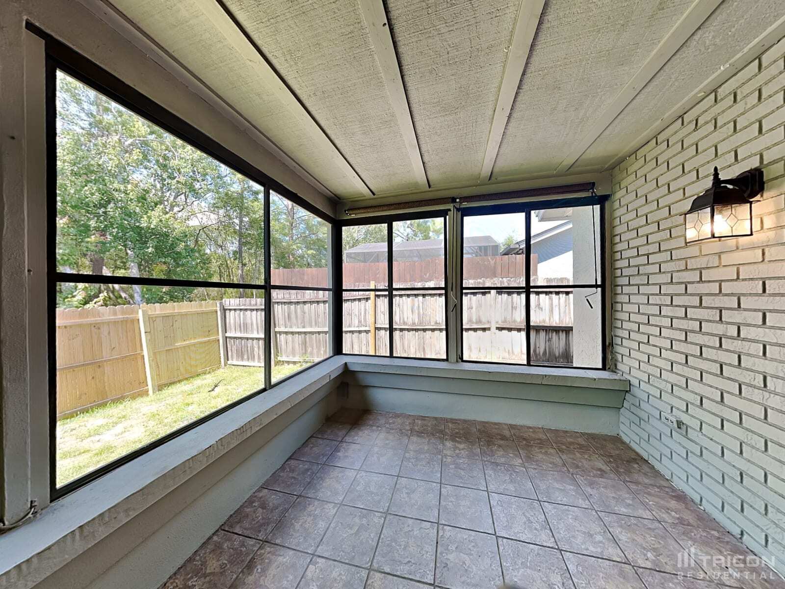 Building Photo - 860 N Lake Sterling Ct