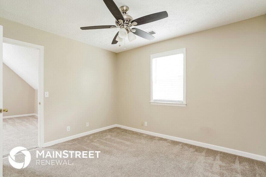 Building Photo - 3508 Lake Towne Dr
