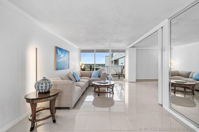 Building Photo - 3546 S Ocean Blvd