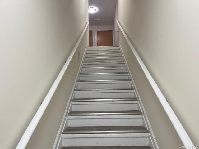 Building Photo - 26 Main St