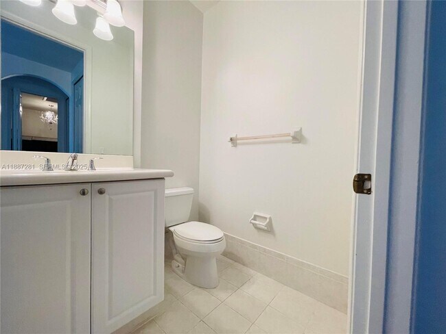 Building Photo - 7636 SW 193rd Ln