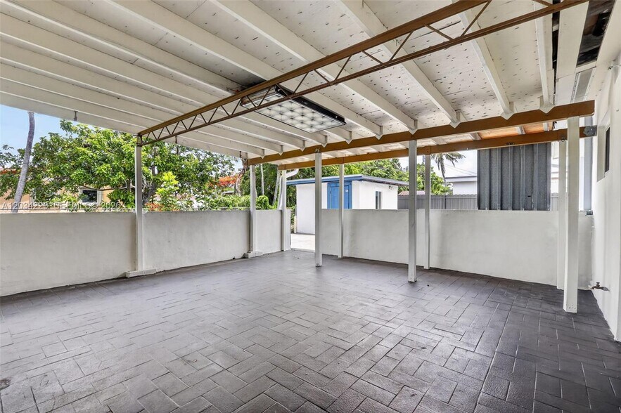 Building Photo - 17001 NW 53rd Ct