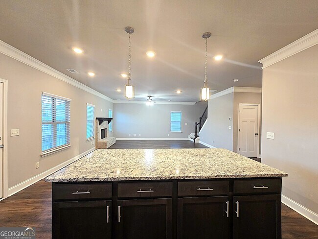 Building Photo - 1866 Castleberry Ln