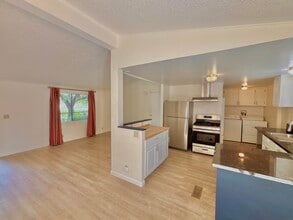 Building Photo - 2055 Marni Ct