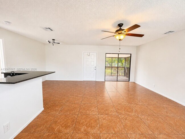 Building Photo - 28 Crossings Cir
