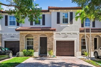 Building Photo - 14747 SW 25th Ln