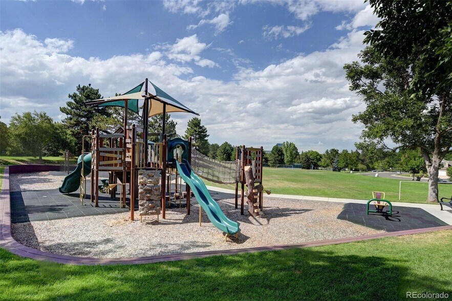 Building Photo - 7373 E Fremont Dr