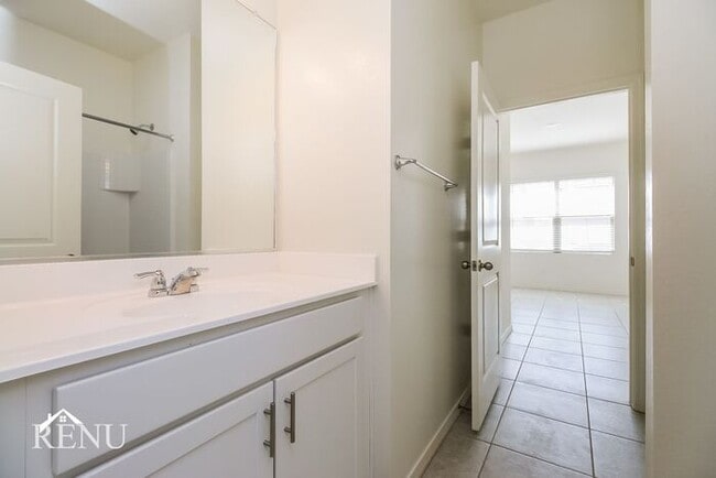 Building Photo - 35340 W San Capistrano Ave