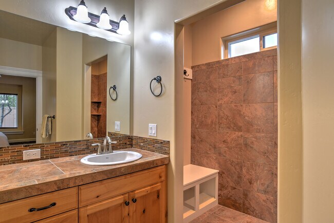 Building Photo - 5901 N Beaham Ave