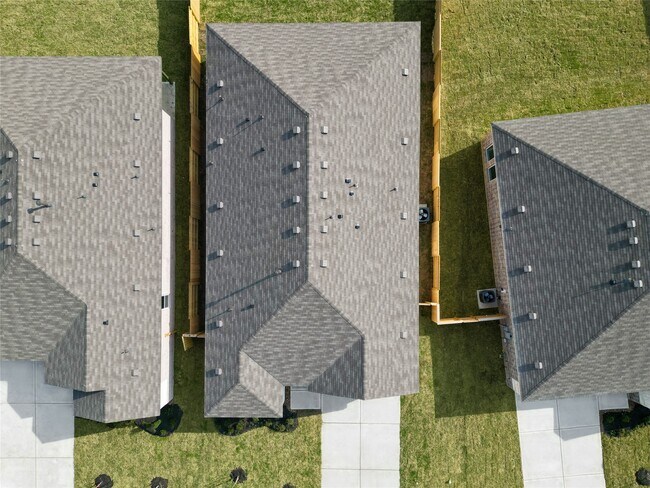 Building Photo - 5406 Peacock Bass Dr