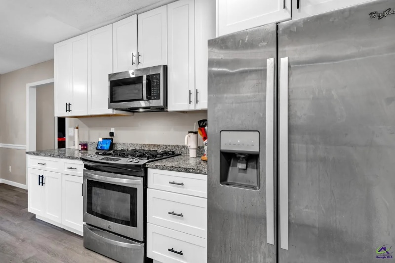 Building Photo - 211 Crakston Ct