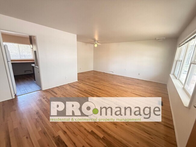 Building Photo - Single family home with yard