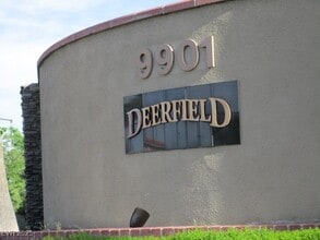 Building Photo - 9901 Trailwood Dr