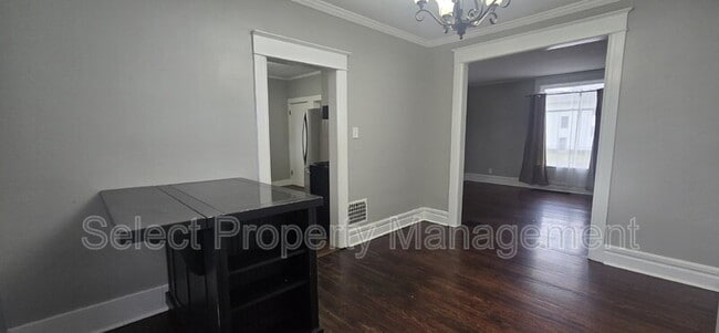 Building Photo - 224 Killea St