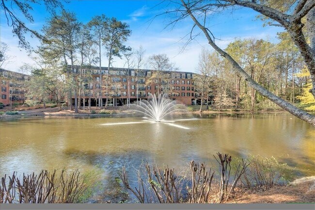 Building Photo - 25109 Plantation Dr NE