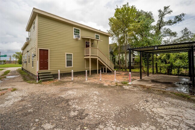 Building Photo - 1435 Magnolia St