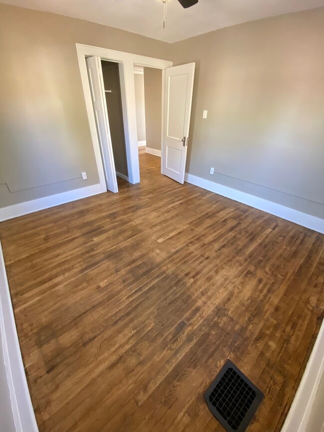 Building Photo - 1806-1812 4th St