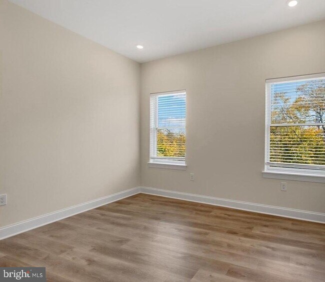 Building Photo - 511 Gorgas Ln