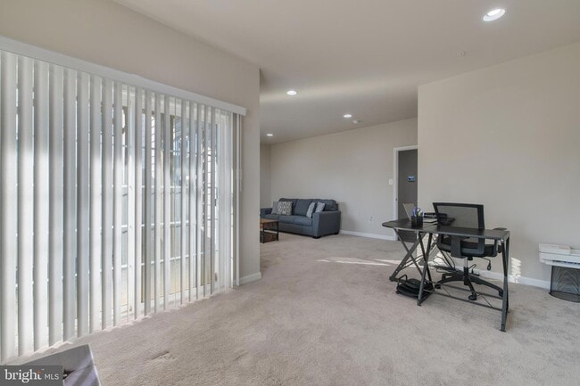 Building Photo - 4236 Winding Waters Terrace