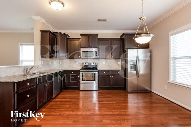Building Photo - 129 Collenton Ln