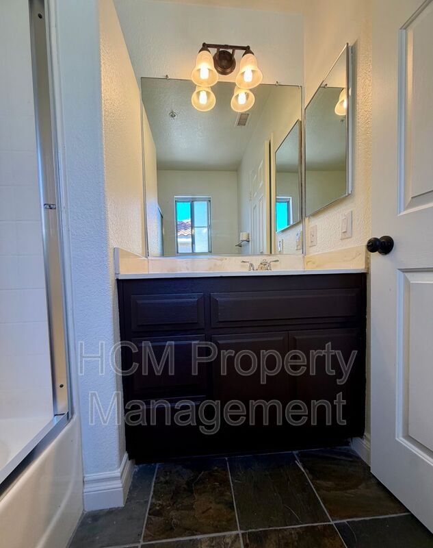 Building Photo - 201 Laurel Ave