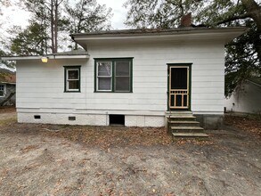 Building Photo - 403 N. Troupe Street