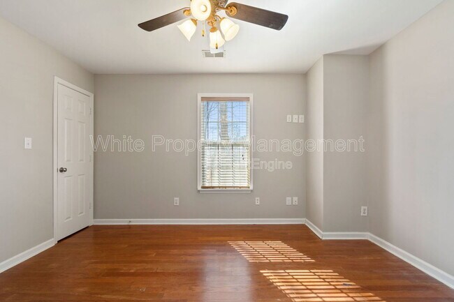 Building Photo - 8401 Southgate Commons Dr