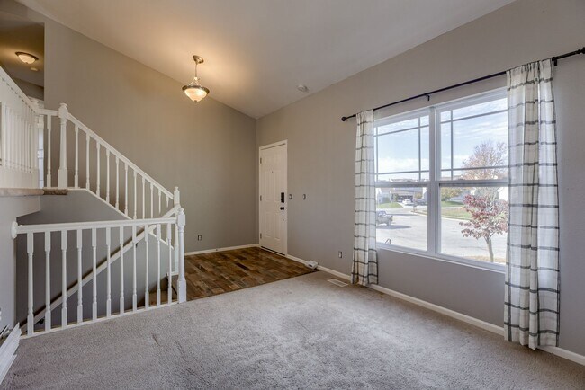 Building Photo - 15405 Fillmore Cir