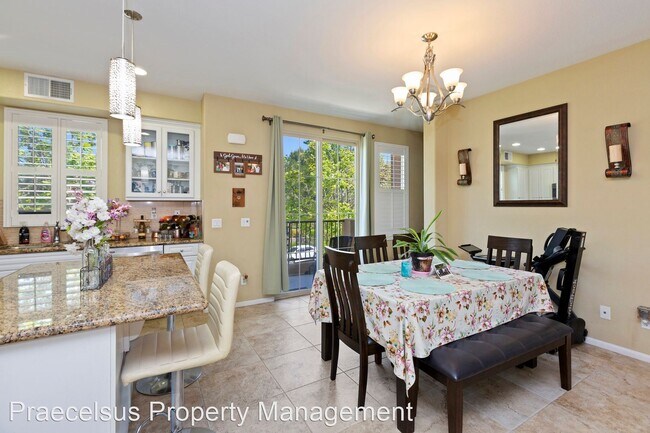 Building Photo - 2 br, 2.5 bath House - 1884 Aquamarine Cou...