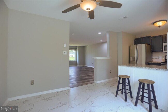 Building Photo - 618 Milford Ct