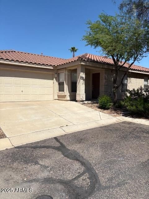 Primary Photo - 7500 E Deer Valley Rd