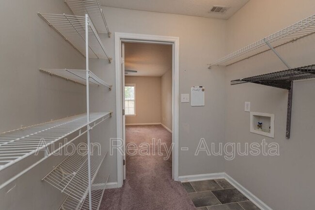 Building Photo - 7010 Antilles Dr