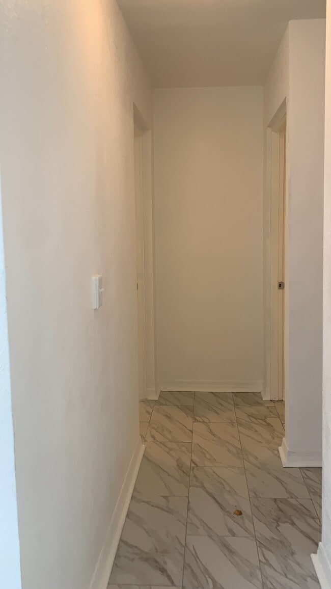 Building Photo - 1604 2nd St NW