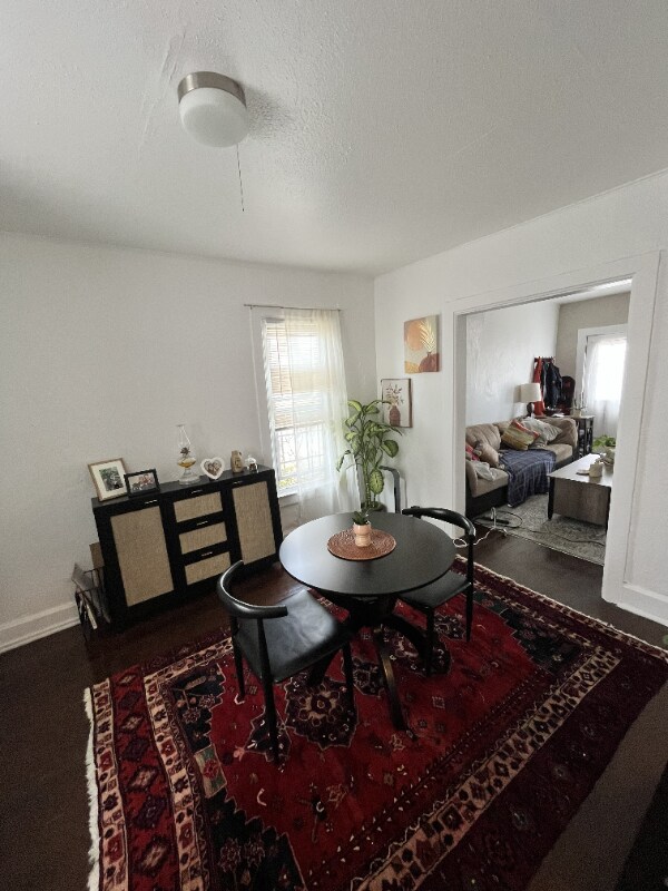 Building Photo - 2557 Grove St