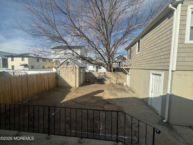 Building Photo - 25 Oceanview Ave