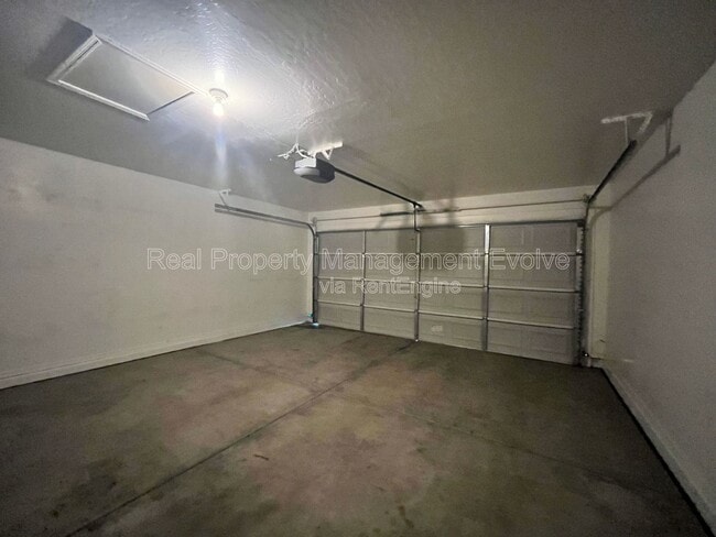 Building Photo - 14751 W Redfield Rd