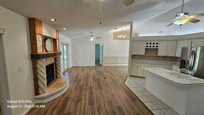 Building Photo - 3998 Dakota Cir