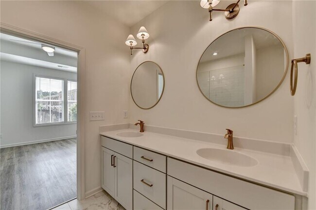 Building Photo - 430 Argosy Pk Cir