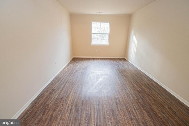 Building Photo - 804 College Ln