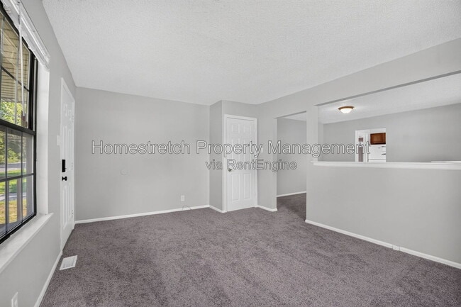 Building Photo - 10063 Northgate Dr