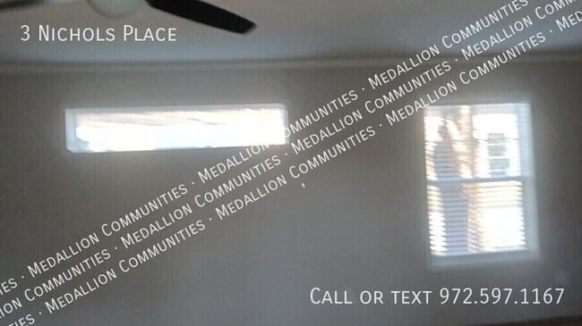 Building Photo - 3 Nichols Pl