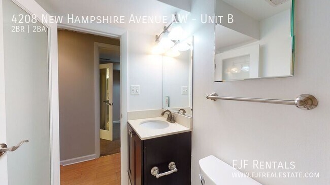 Building Photo - 4208 New Hampshire Ave NW
