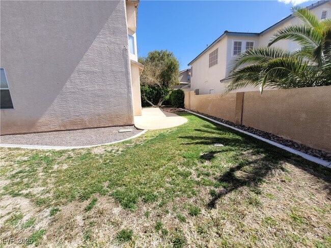 Building Photo - 2467 Sheltered Meadows Ln