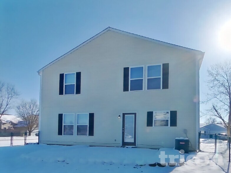 Building Photo - 13460 N Carwood Ct