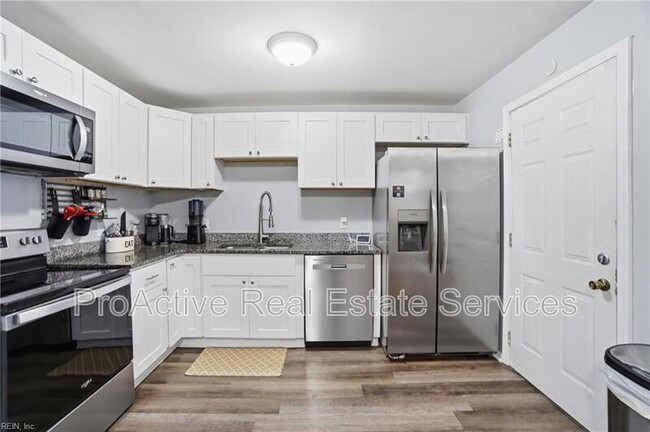 Building Photo - 4 Tillerson Dr