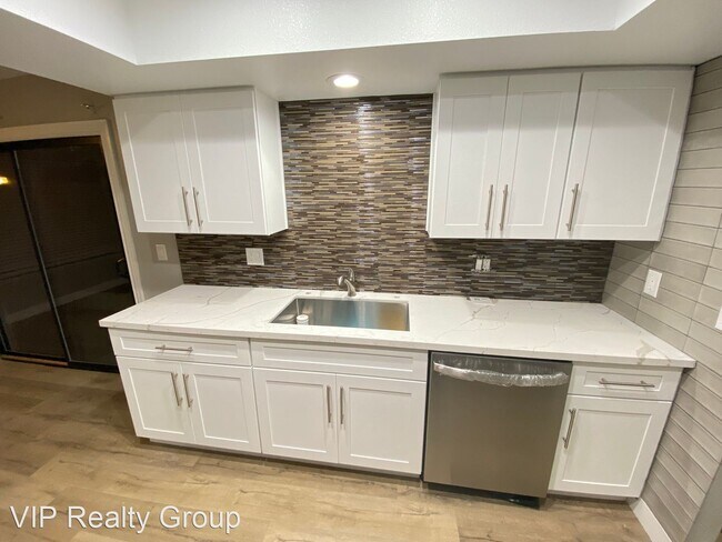 Building Photo - 2 br, 3 bath House - 2139 Pine Breeze Ln