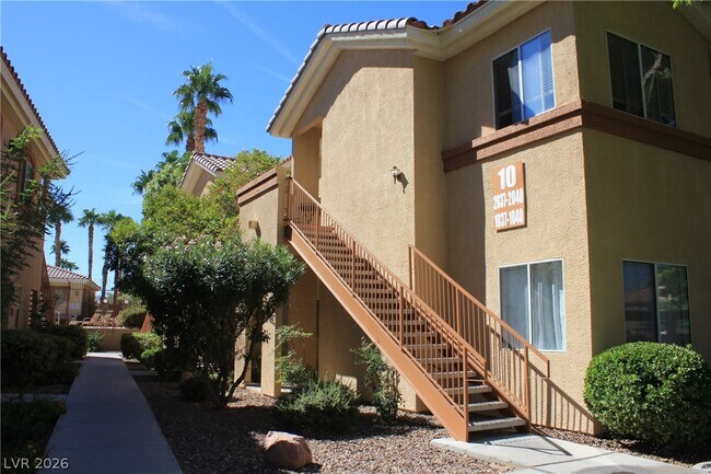 Building Photo - 1050 E Cactus Ave